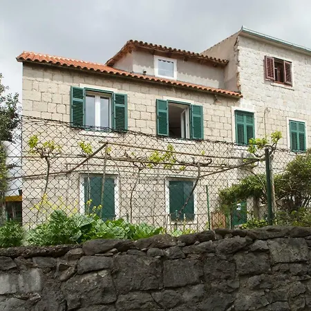 Antique Beautiful In Center With Terrace & Sea View Apartment *