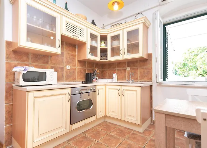 Antique Beautiful In Center With Terrace & Sea View