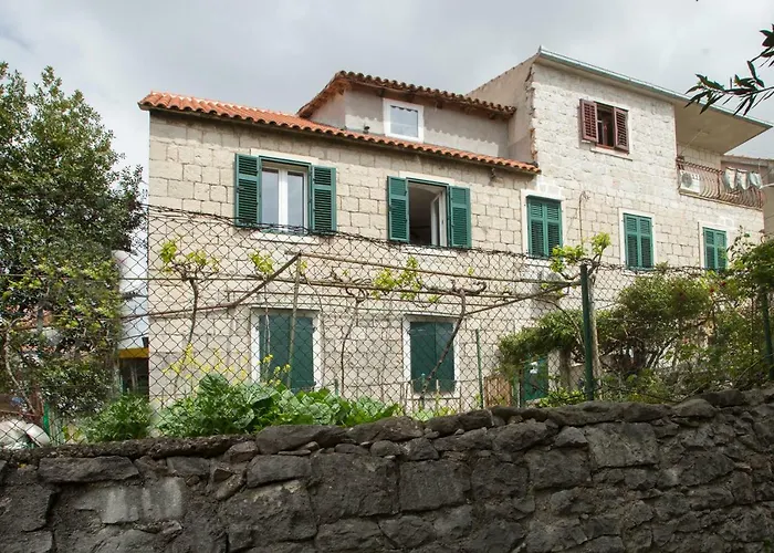 Antique Beautiful In Center With Terrace & Sea View Lägenhet *