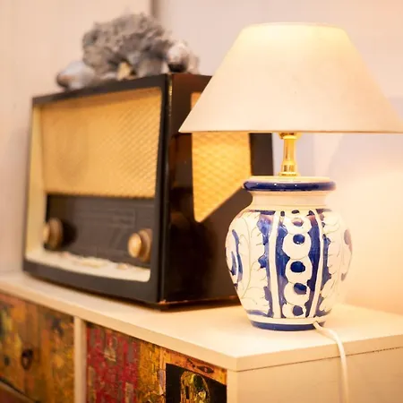 Antique Beautiful In Center With Terrace & Sea View 아파트 *