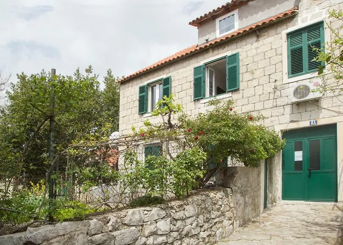 公寓 Antique Beautiful In Center With Terrace & Sea View 斯普利特